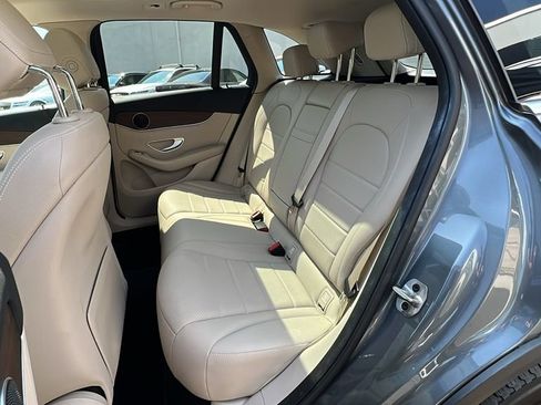 Used 2022 Mercedes-Benz GLC 300 4MATIC image 39