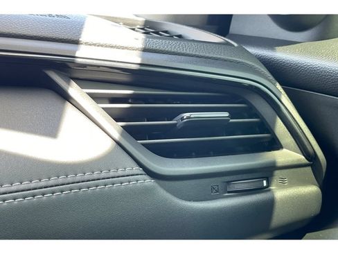 Used 2021 Honda Insight EX image 28