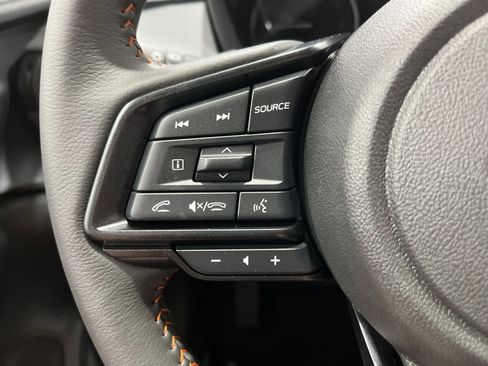 Certified 2025 Subaru Crosstrek 2.5i Limited w/ Crosstrek Mirror Package image 17