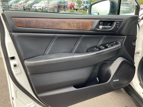 Used 2018 Subaru Outback 2.5i Limited w/ Popular Package #2 image 25