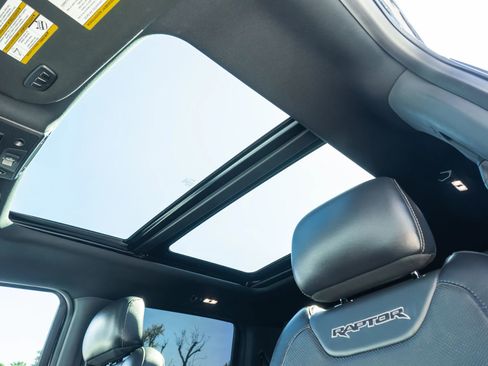 Used 2017 Ford F150 Raptor w/ Equipment Group 802A Luxury image 45