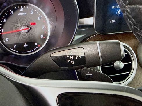 Used 2020 Mercedes-Benz GLC 300 4MATIC image 17