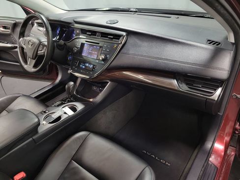 Used 2013 Toyota Avalon XLE Touring FWD image 34