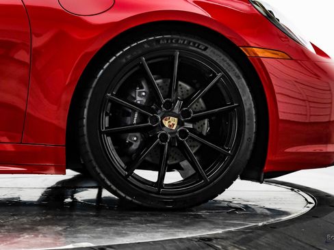 Used 2024 Porsche 911 Carrera w/ Premium Package image 75