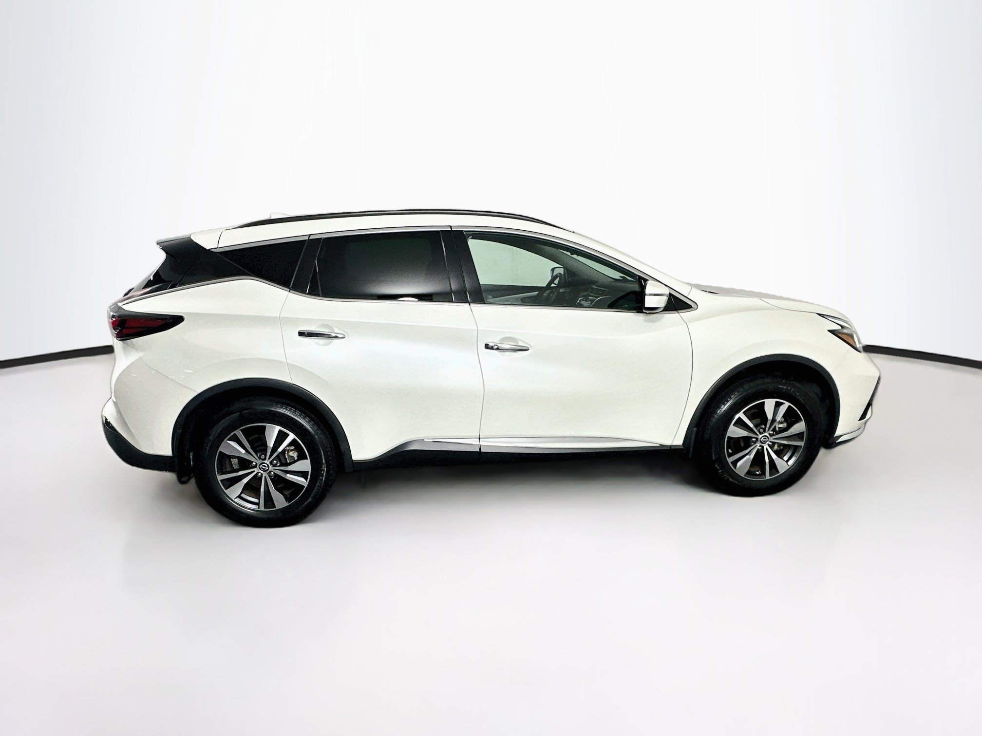 Used 2023 Nissan Murano SV FWD image 10