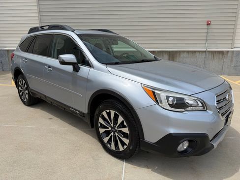 Used 2015 Subaru Outback 3.6R Limited AWD/4WD image 1