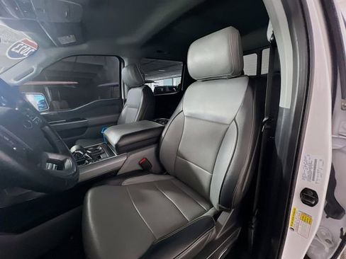 Used 2023 Ford F150 Lariat image 10