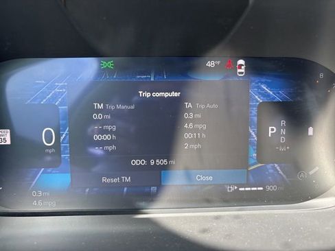 Used 2025 Volvo XC60 B5 Plus w/ Climate Package AWD/4WD image 28