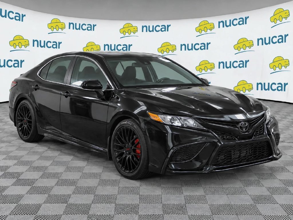 Certified 2022 Toyota Camry SE w/ Convenience Package FWD image 1