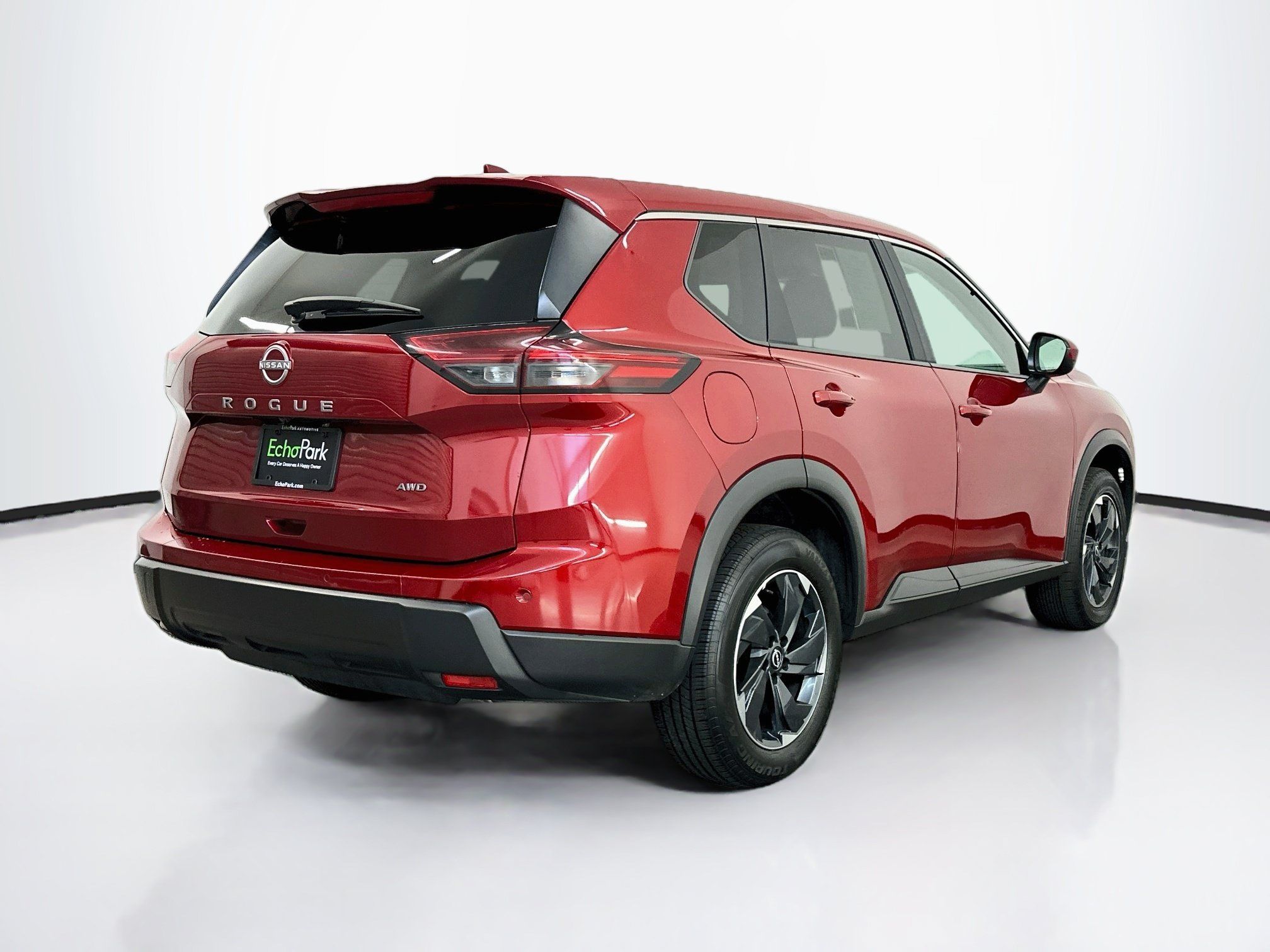 Used 2025 Nissan Rogue SV AWD/4WD image 9