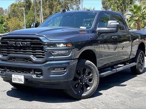 Certified 2026 RAM 2500 Big Horn AWD/4WD image 2