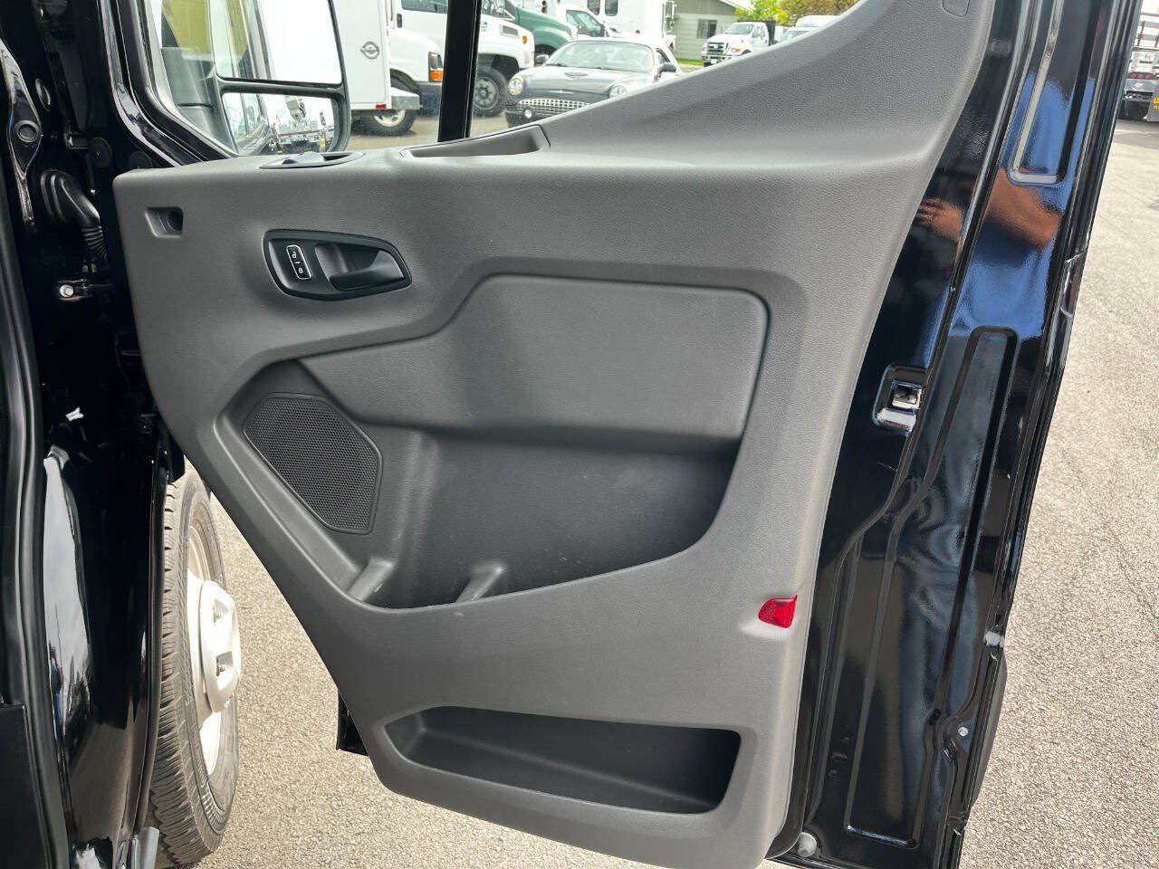 Used 2025 Ford Transit 350 XLT AWD/4WD image 20