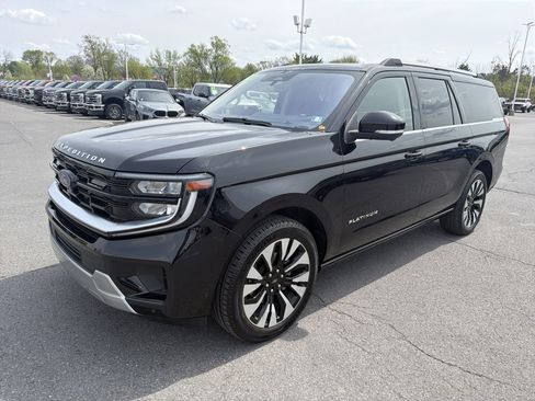 Used 2025 Ford Expedition Max Platinum w/ Driver's Package image 8