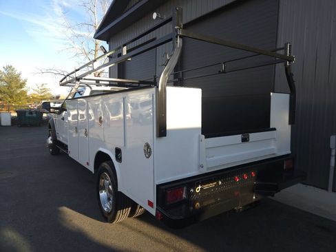 Used 2022 Ford F450 XL image 3