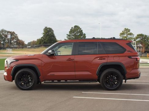 Used 2025 Toyota Sequoia Limited image 15