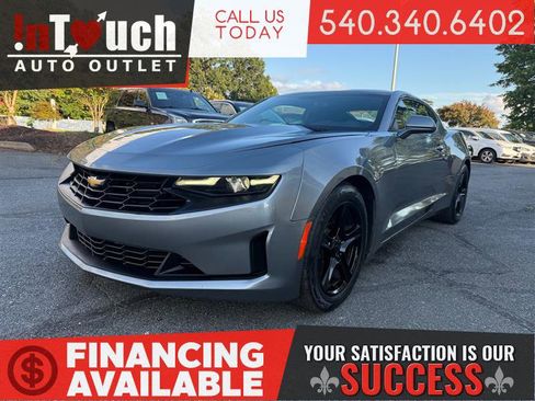 Used 2021 Chevrolet Camaro LT image 1