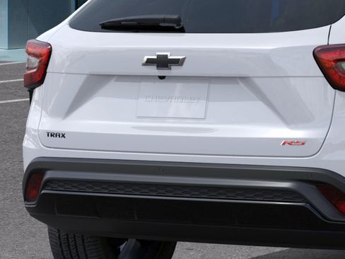 New 2026 Chevrolet Trax RS w/ Sunroof Package image 38