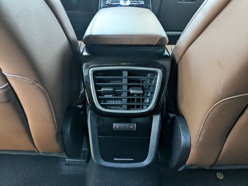 Used 2022 Lincoln Nautilus Reserve image 22