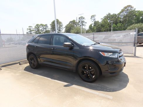 Used 2017 Ford Edge SE FWD image 7