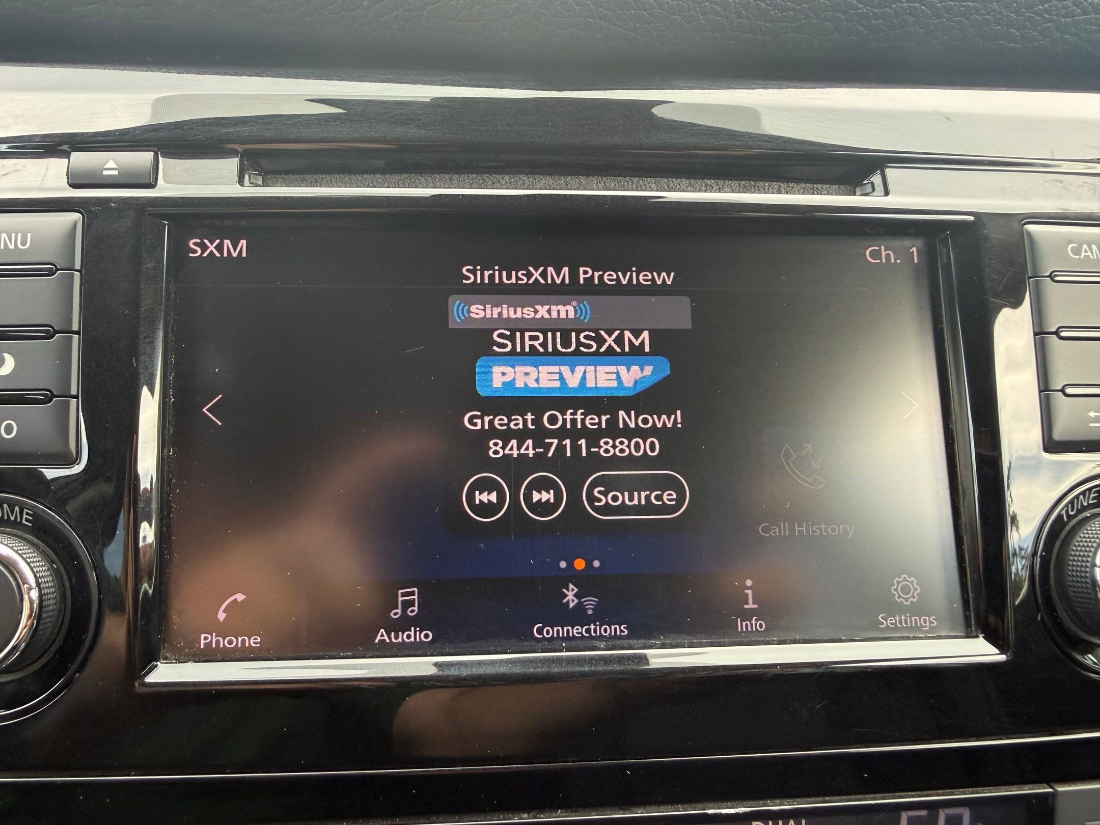 Used 2019 Nissan Rogue SV AWD/4WD image 18