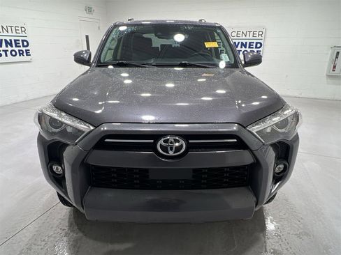 Used 2021 Toyota 4Runner SR5 image 3