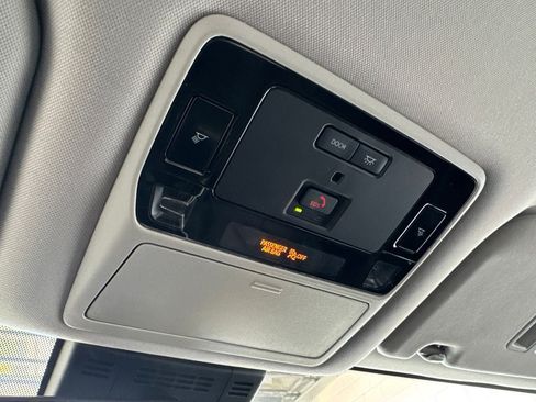 Certified 2025 Toyota Grand Highlander AWD image 31