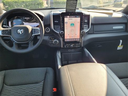 New 2026 RAM 1500 4x4 Crew Cab image 7