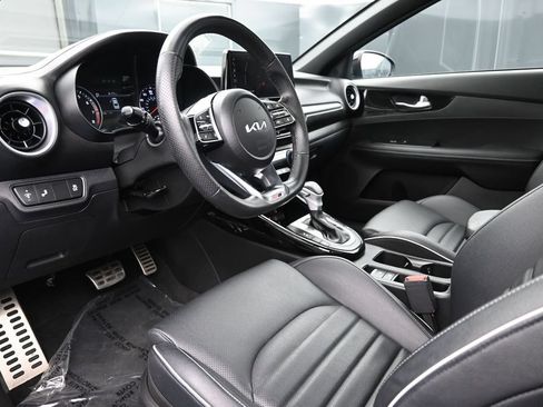 Used 2023 Kia Forte GT-Line w/ GT-Line Premium Package FWD image 22