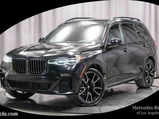 Used 2022 BMW X7 xDrive40i w/ M Sport Package AWD/4WD video 1