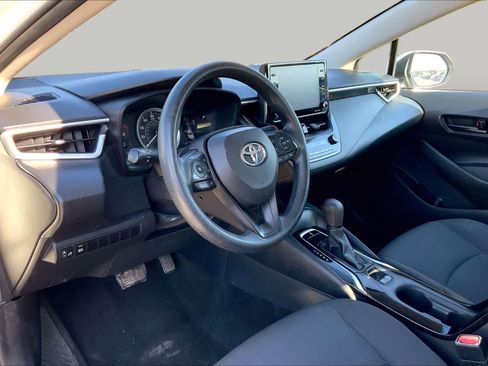 Used 2022 Toyota Corolla LE FWD image 17