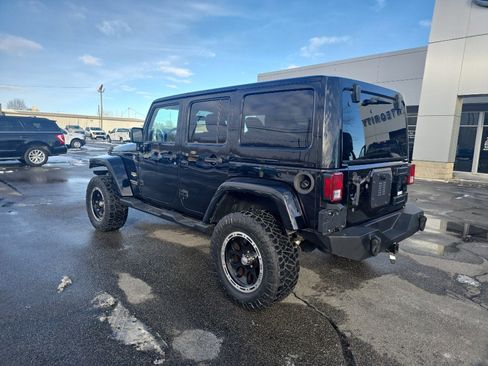 Used 2012 Jeep Wrangler Unlimited Sahara w/ Dual Top Group image 9