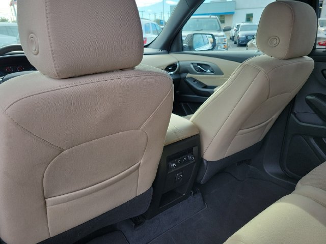 Certified 2023 Chevrolet Traverse LS FWD image 24