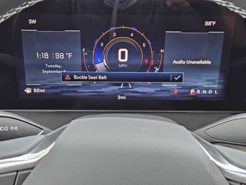 New 2027 Chevrolet Traverse LT w/ Midnight/Sport Edition FWD image 17