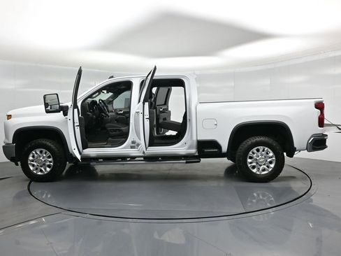 Used 2024 Chevrolet Silverado 2500 LT image 30