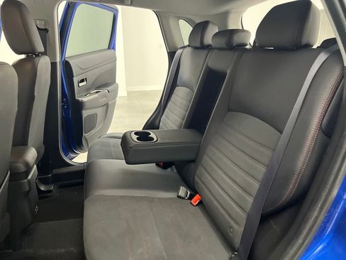Used 2025 Mitsubishi Outlander Sport SE image 13