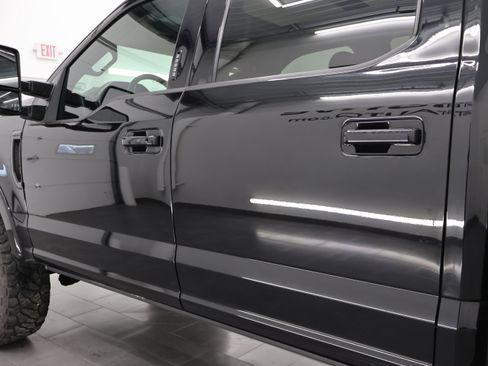 Used 2021 Ford F250 Lariat AWD/4WD image 32