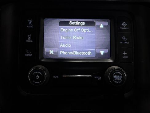 Used 2021 RAM 2500 Tradesman w/ Chrome Appearance Group image 17