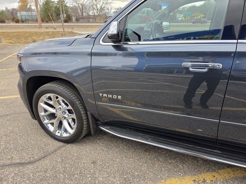 Used 2019 Chevrolet Tahoe Premier AWD/4WD image 38