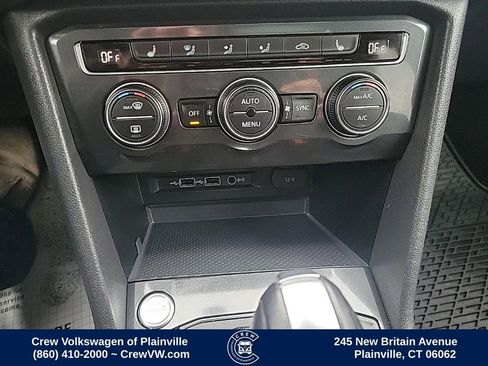 Used 2019 Volkswagen Tiguan SE image 9