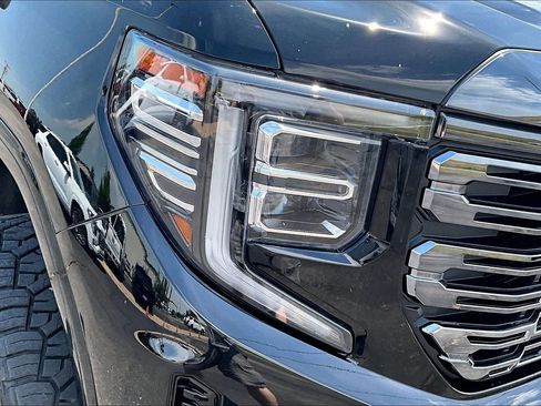 Used 2024 GMC Sierra 1500 Denali Ultimate AWD/4WD image 31