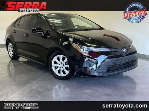 Certified 2024 Toyota Corolla LE FWD image 1