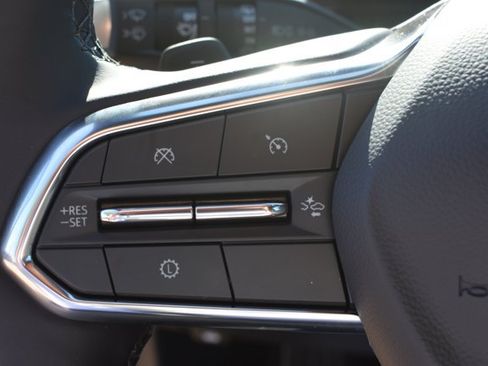 New 2027 Chevrolet Equinox LT FWD image 19
