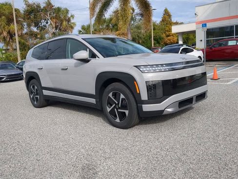 New 2026 Hyundai Ioniq 9 SE image 8