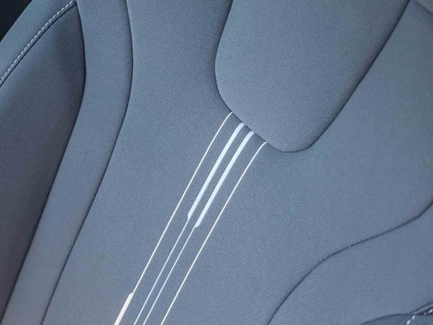 Used 2023 Hyundai Elantra SEL w/ Convenience Package image 35