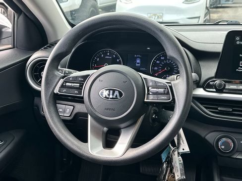 Used 2020 Kia Forte LXS FWD image 18