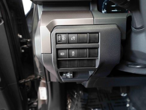Used 2024 Toyota Tacoma TRD Off-Road AWD/4WD image 11