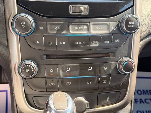 Used 2016 Chevrolet Malibu LT FWD image 24