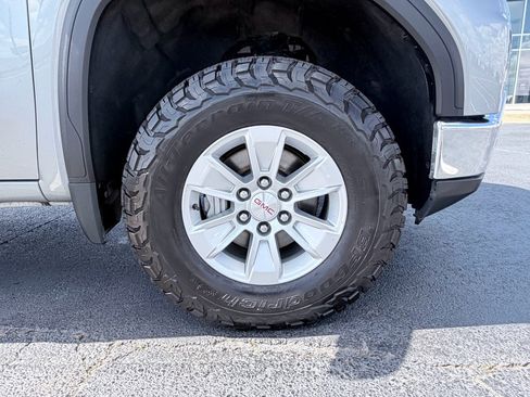 Used 2024 GMC Sierra 1500 SLE image 33