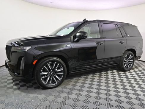 Used 2023 Cadillac Escalade Sport Platinum image 2