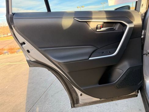 Used 2023 Toyota RAV4 SE image 24